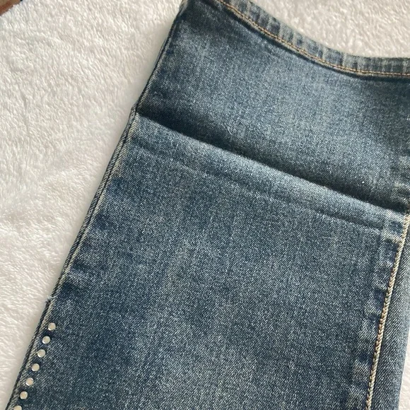 TINT Jeans - Picture 4 of 5